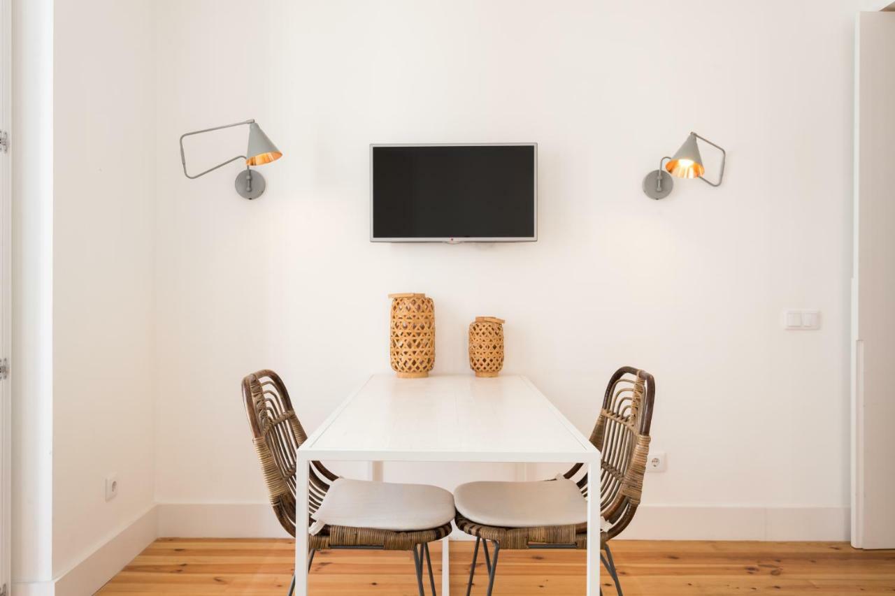 Chiado Cozy Apartments - By Lu Holidays Lisbon Exterior photo